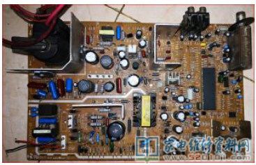 康佳P21SA390彩電開機三無故障維修